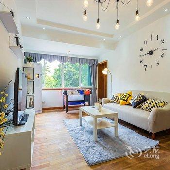 罗琴公寓(长江滨江路1号分店)酒店提供图片