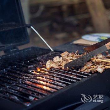 红砂大院民宿(三圣花乡华西附二医院店)酒店提供图片