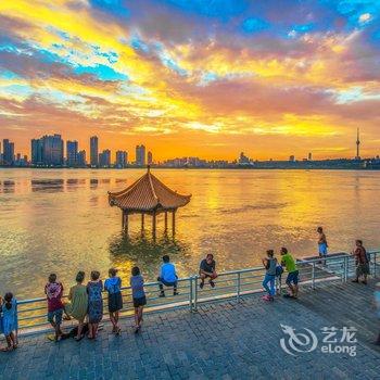 丽橙智酒店(武汉光谷广场杨家湾地铁站店)酒店提供图片