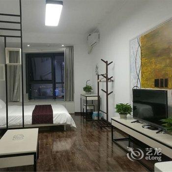 青岛阿兰若云顶民宿(3号店)酒店提供图片