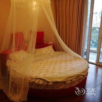 青岛相女士特色民宿(学习路分店)酒店提供图片