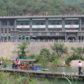 辉县宝泉桃花山庄酒店提供图片