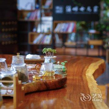 溪畔女儿家客栈(张家界千古情店)酒店提供图片