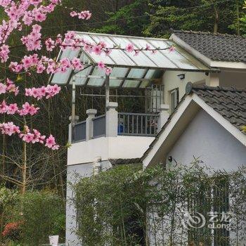 成都观山听雨山居  民宿酒店提供图片