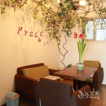 成都自由度太空舱青年旅舍酒店提供图片