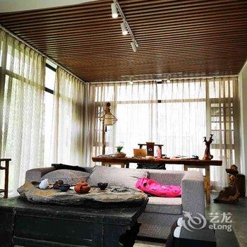 偃师菩提本无树却客居酒店提供图片