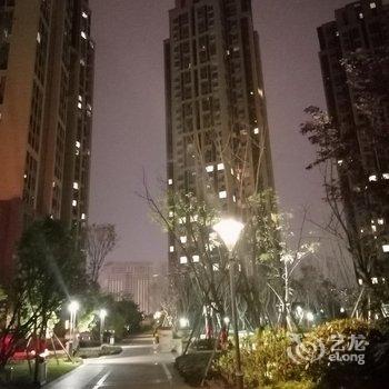 成都等你的到来公寓(6号店)酒店提供图片