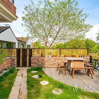 上海一鹿有你客栈(建设路与棋杆路交叉口分店)酒店提供图片