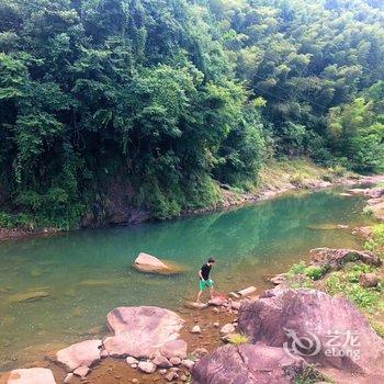 溪山深渡·山谷索桥·泳池度假民宿酒店提供图片