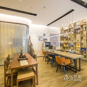 丽橙智酒店(武汉光谷广场杨家湾地铁站店)酒店提供图片