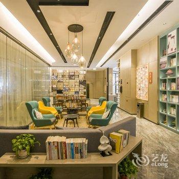 丽橙智酒店(武汉光谷广场杨家湾地铁站店)酒店提供图片