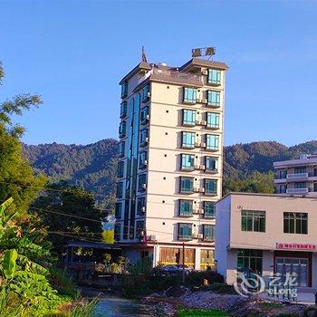 新丰皇室假日温泉酒店酒店提供图片