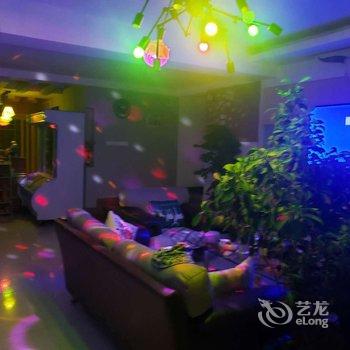 520四季青旅酒店提供图片