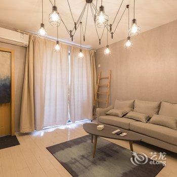 上海纳美民宿华夏二路店酒店提供图片