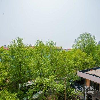 快乐前行公寓(青岛革命烈士纪念馆店)酒店提供图片