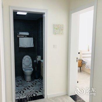 青岛有一间画室公寓酒店提供图片