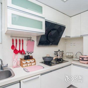 青岛湛海深蓝公寓酒店提供图片