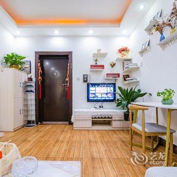 甲轩公寓(民族大道分店)酒店提供图片