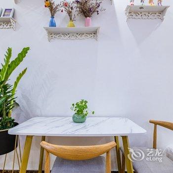 甲轩公寓(民族大道分店)酒店提供图片
