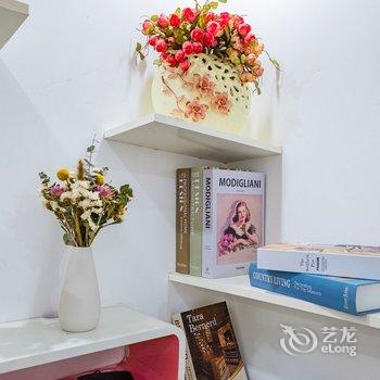 甲轩公寓(民族大道分店)酒店提供图片