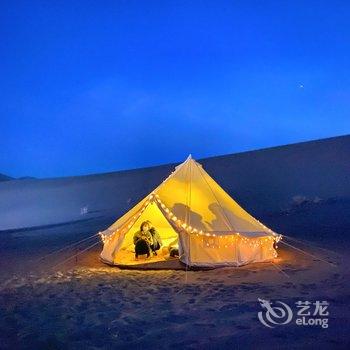 敦煌南方姑娘星空美宿(鸣沙山月牙泉店)酒店提供图片