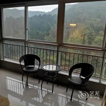 栾川清雅山居酒店提供图片