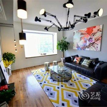 上海霞姐短租普通公寓(塘沽路店)酒店提供图片