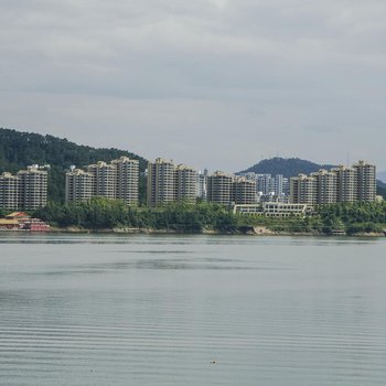 千岛湖湖畔居度假公寓