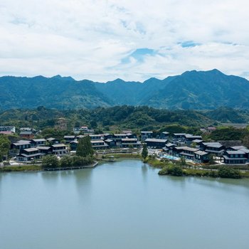 富春蝶来江月湾乡村酒店