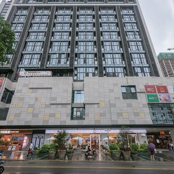 栀见·精选HOTEL(深圳华强北会展中心店)