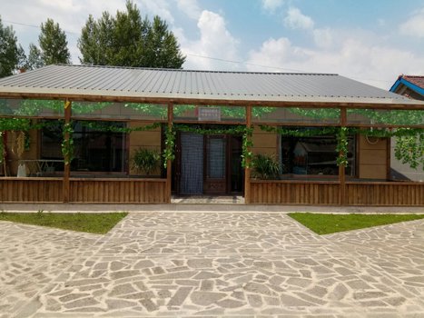 通化小石百货商场附近酒店