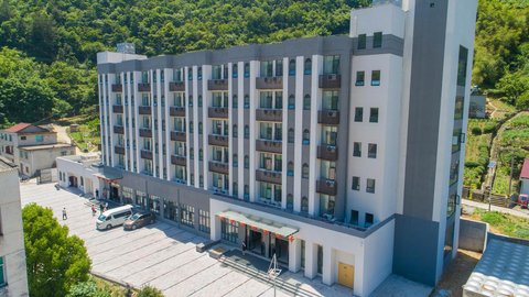 五峰假日酒店