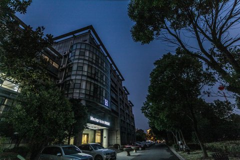 美程酒店(无锡惠山万达店)