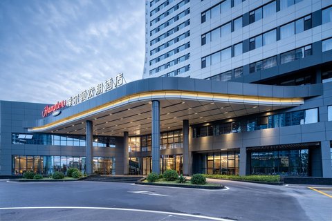 秦皇岛金梦海湾希尔顿欢朋酒店