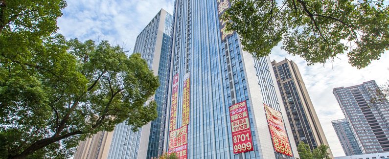 【趣住酒店(街道口武汉大学东湖店)】地址:八一路340号东湖楚天府8栋1