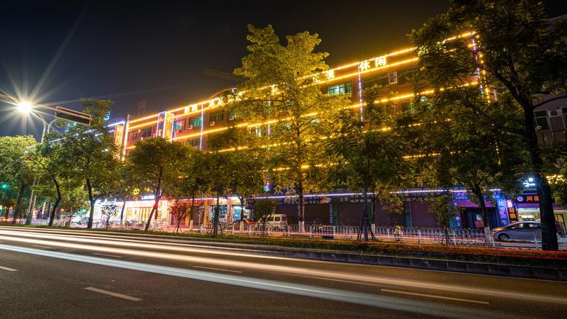 广东石油化工学院西城校区到火车东站怎么走?- 住哪网