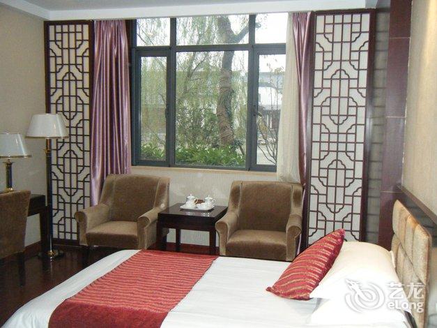 Songjian Lake Deyuan Hotel Guest Room