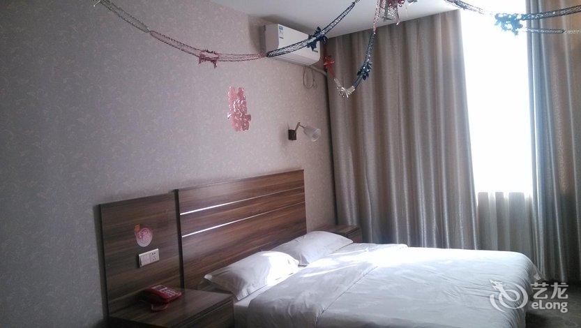 【阿克苏新和森港商务宾馆】地址:阿克苏地区新和县客运站斜对面 –