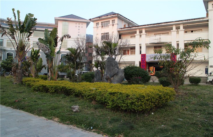 绿春东仰大酒店