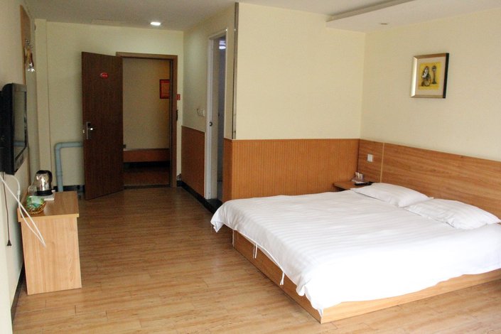 99快捷酒店(开封鼓楼广场店)