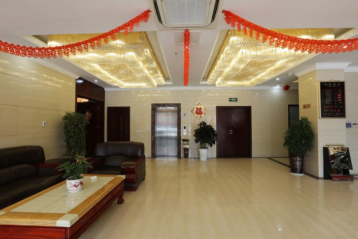 河南省工人温泉疗养院图片