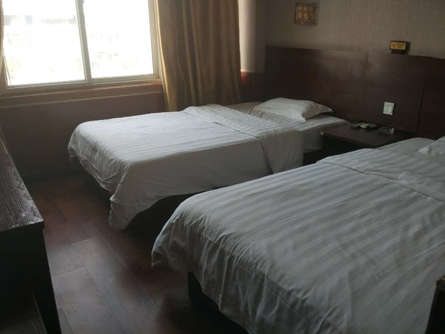 酒店 西安市酒店  西安佳惠宾馆  西安未央区广安路东第二人行天桥路