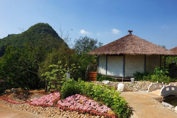 【弥勒可邑·帐篷度假酒店】地址:可邑小镇景区拓展运动区 – 艺龙