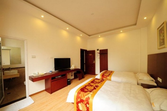 剑川阿鹏假日酒店