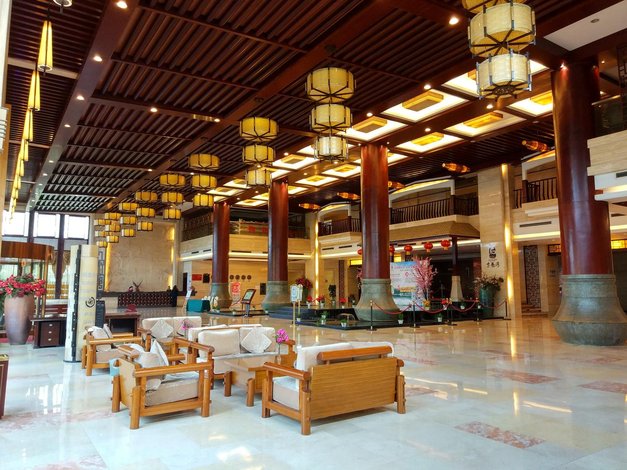 宁乡灰汤紫龙湾温泉度假区酒店