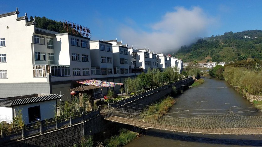 【昌宁清韵阁温泉】地址:温泉镇小桥温泉旅游度假区第16幢 艺龙