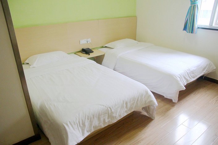 江阴特惠来宾馆