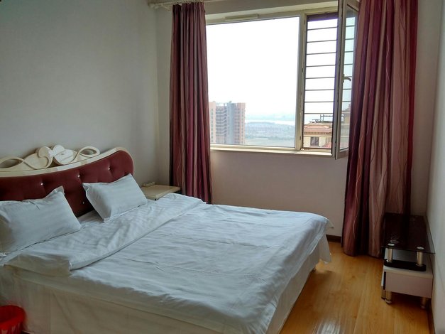 蜗牛连锁酒店日租公寓(抚顺方大上上城店)