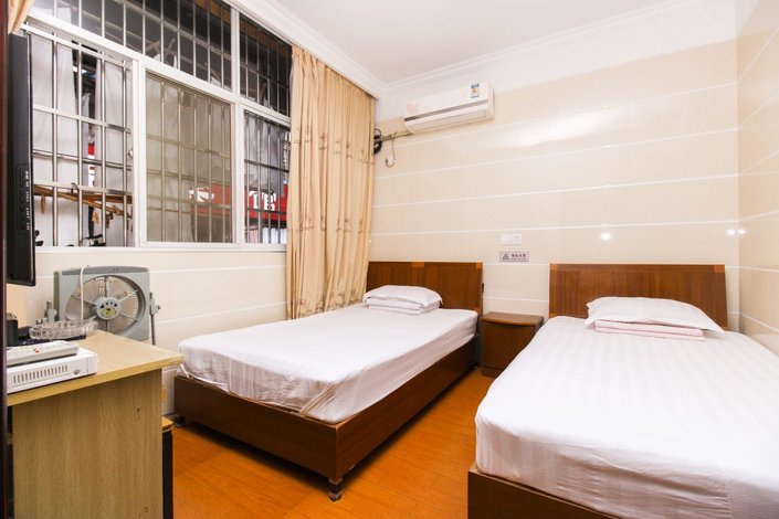 【泾县祥云宾馆】地址:交通路茶城b区10-11-艺龙旅行网