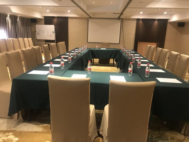 水晶酒店(上海虹桥枢纽国家会展中心店)】地址:上海 嘉定区 曹安公路